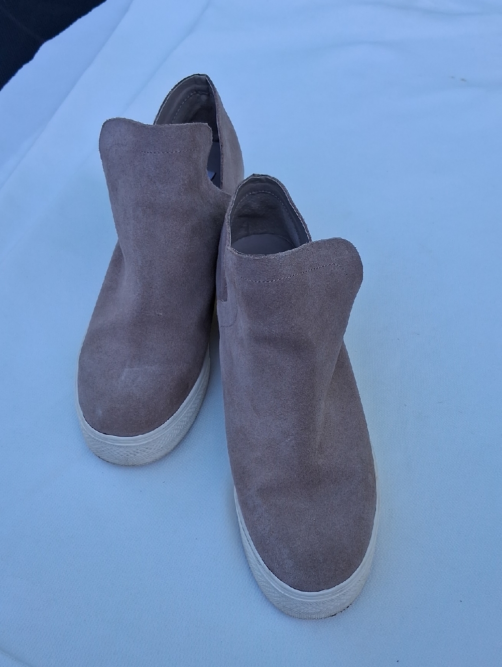 Steve‎ Madden Taupe Suede Platform Ankle Slip-On Booties